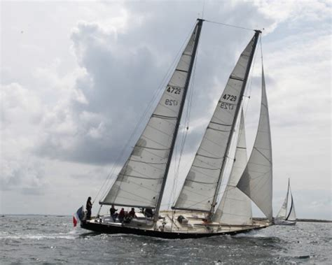Pen Duick III